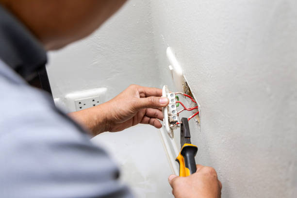 Best Affordable Emergency Electrician  in Southern Shores, NC